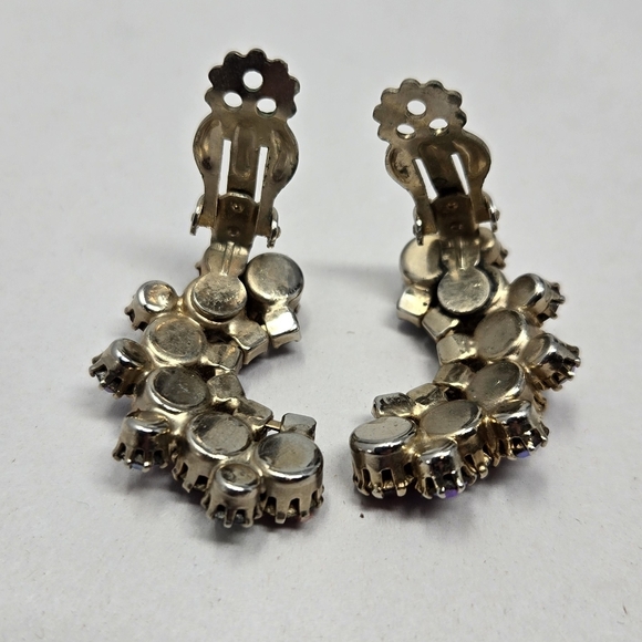 Vintage Aurora Borealis Rhinestones Clip On Vibrant Red & Blue Womens Earrings - Picture 7 of 9